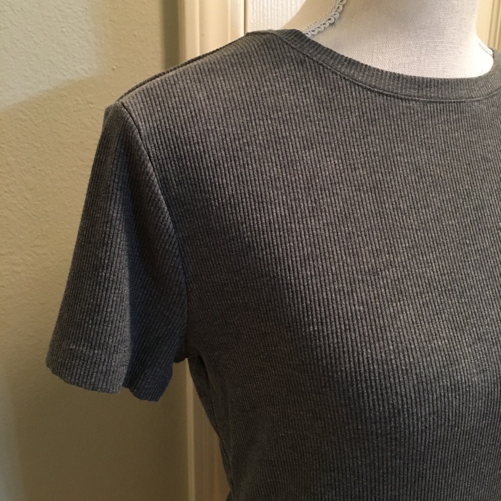 NINE WEST Ribbed Tee - Picture 4 of 8